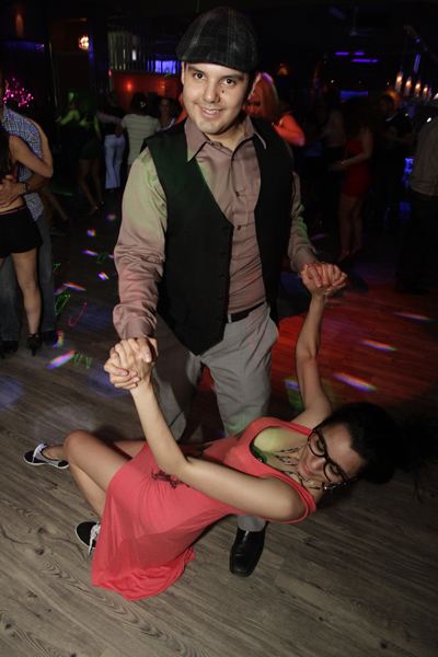 Mingles lounge photo 7 - May 2nd, 2013