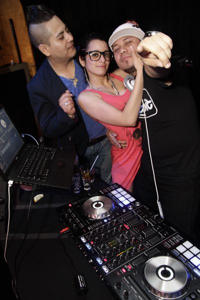 Mingles lounge photo 82 - May 2nd, 2013