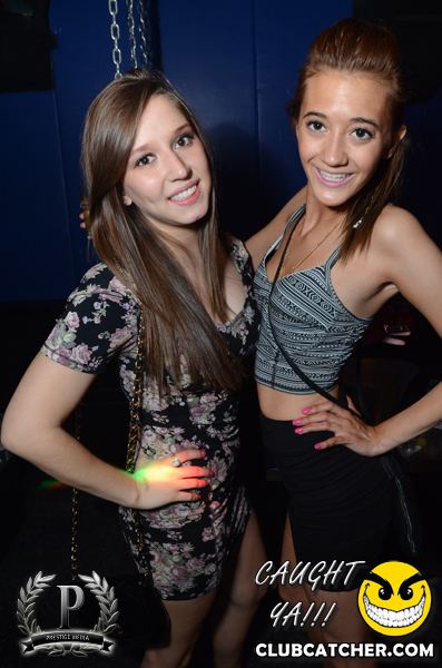 Gravity Soundbar nightclub photo 16 - May 3rd, 2013