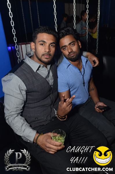 Gravity Soundbar nightclub photo 158 - May 3rd, 2013