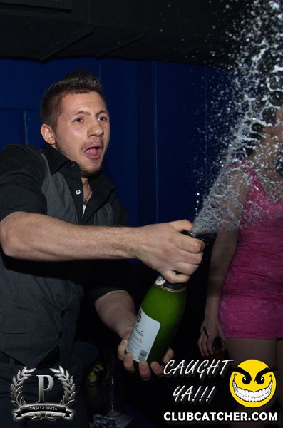 Gravity Soundbar nightclub photo 18 - May 3rd, 2013