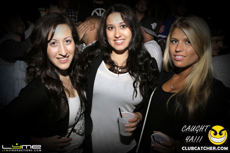 Avenue nightclub photo 100 - May 29th, 2014