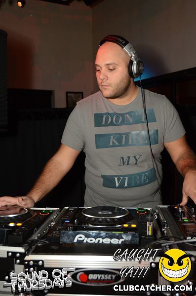 T2 lounge photo 11 - December 26th, 2013