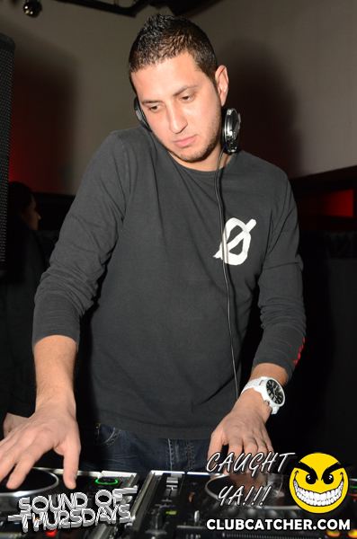 T2 lounge photo 13 - December 26th, 2013