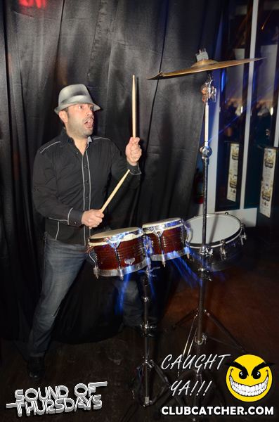 T2 lounge photo 16 - December 26th, 2013