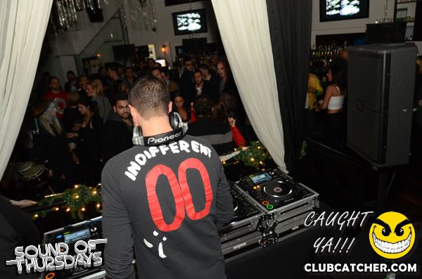 T2 lounge photo 5 - December 26th, 2013