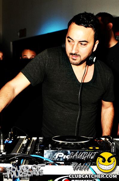 T2 lounge photo 57 - December 26th, 2013