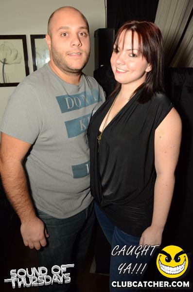 T2 lounge photo 8 - December 26th, 2013