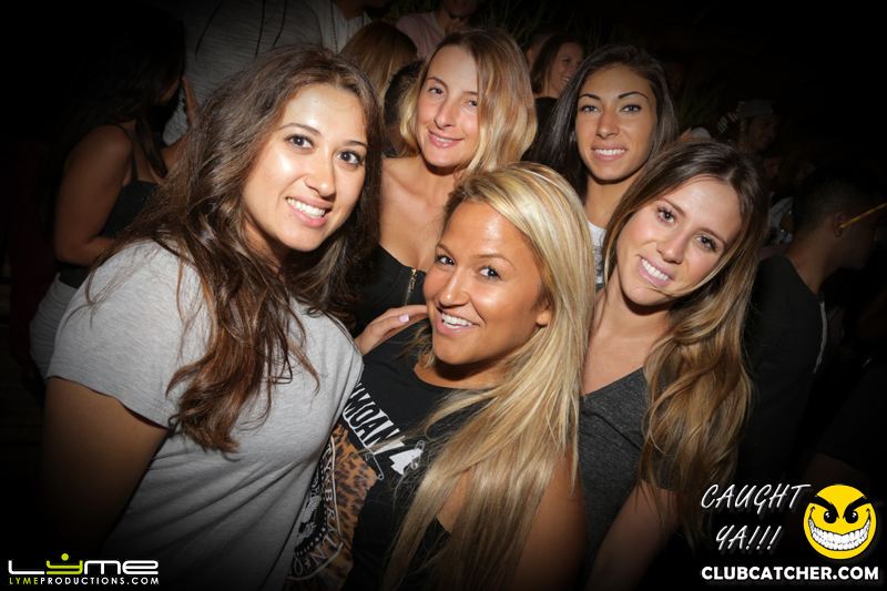 Avenue nightclub photo 7 - August 7th, 2014