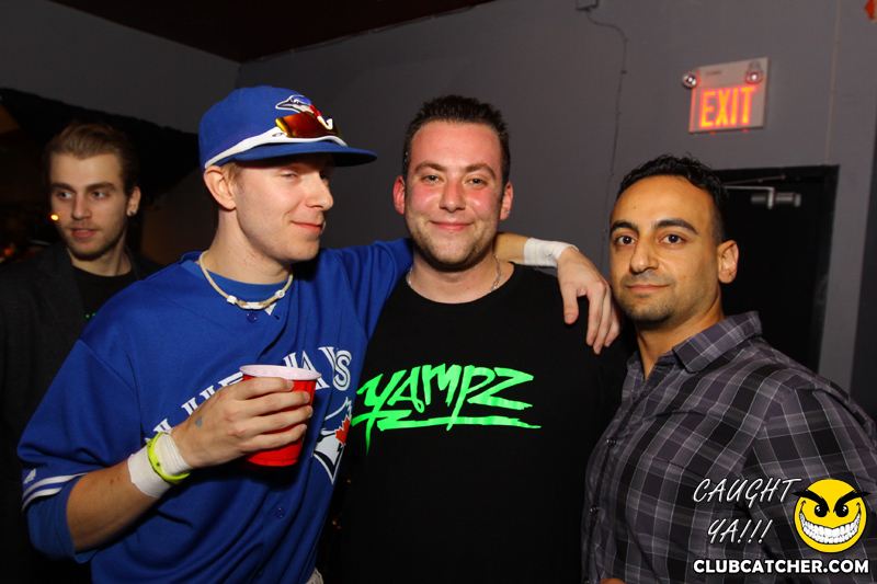 Studio lounge photo 111 - November 1st, 2014