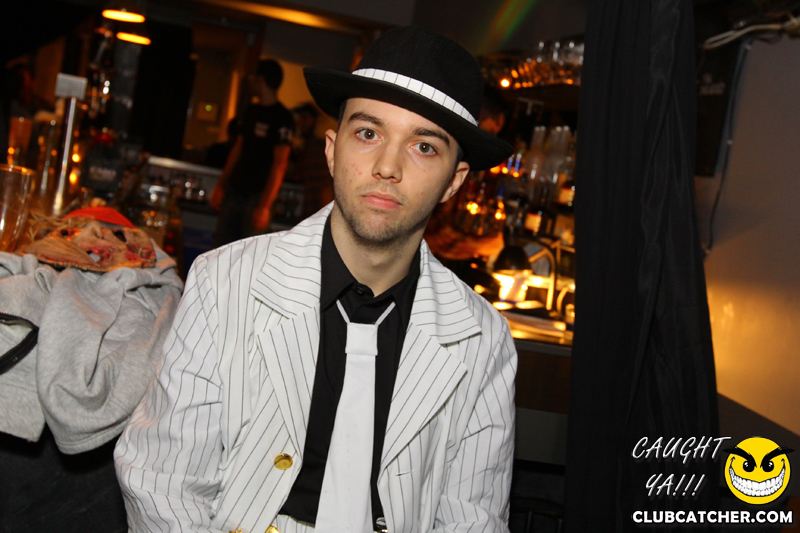 Studio lounge photo 116 - November 1st, 2014