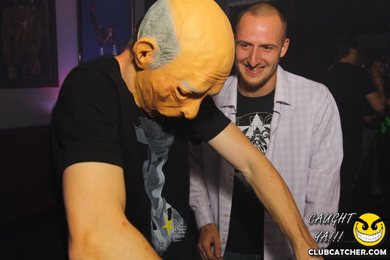 Studio lounge photo 121 - November 1st, 2014