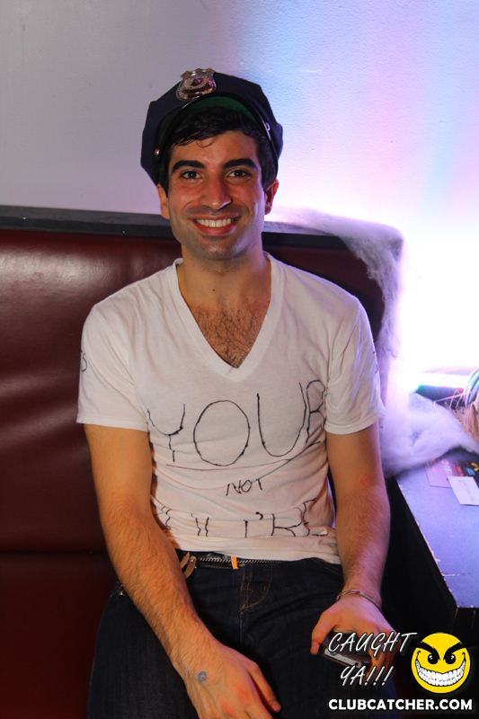 Studio lounge photo 141 - November 1st, 2014