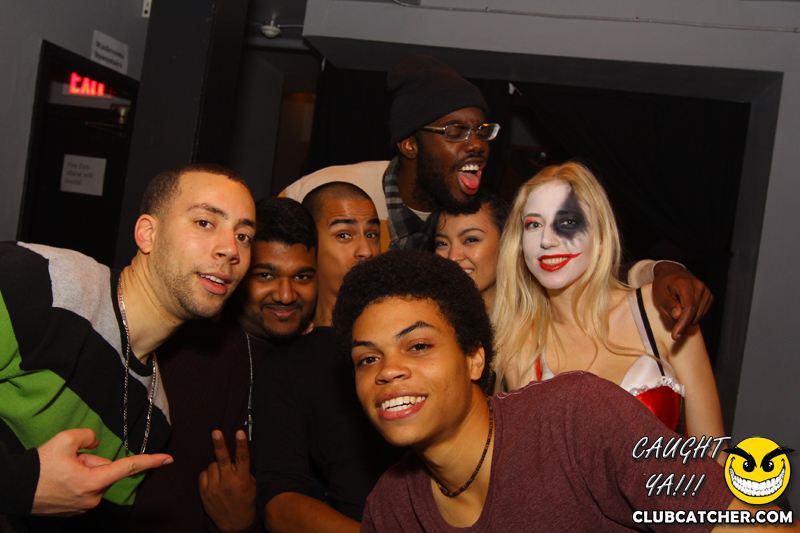 Studio lounge photo 151 - November 1st, 2014