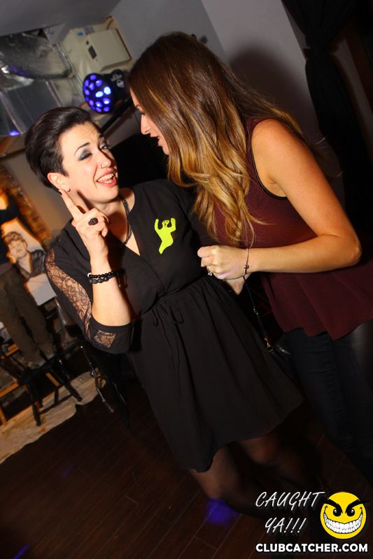 Studio lounge photo 153 - November 1st, 2014