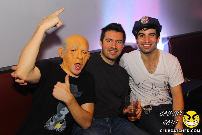 Studio lounge photo 17 - November 1st, 2014