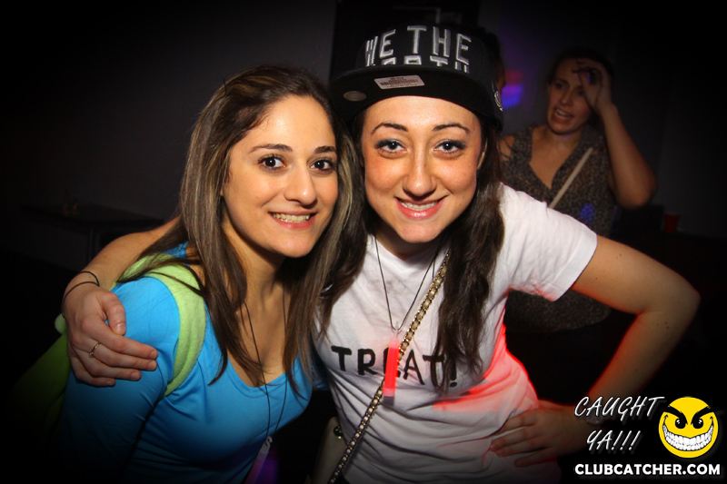 Studio lounge photo 3 - November 1st, 2014