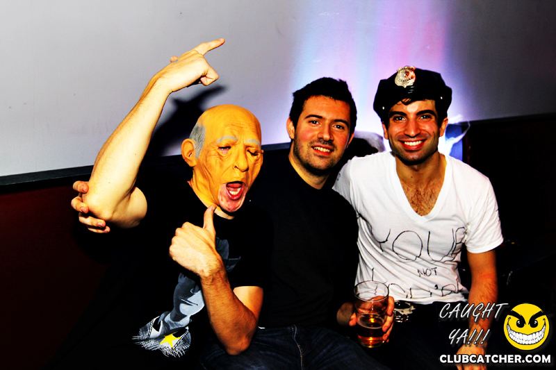 Studio lounge photo 41 - November 1st, 2014