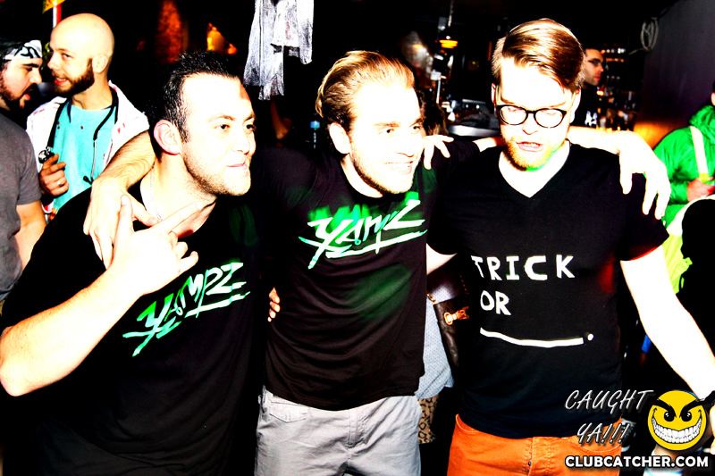 Studio lounge photo 44 - November 1st, 2014