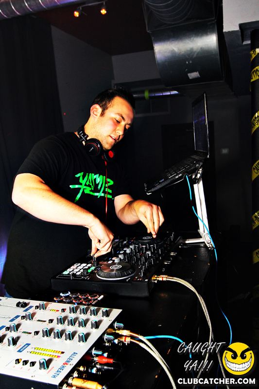 Studio lounge photo 47 - November 1st, 2014