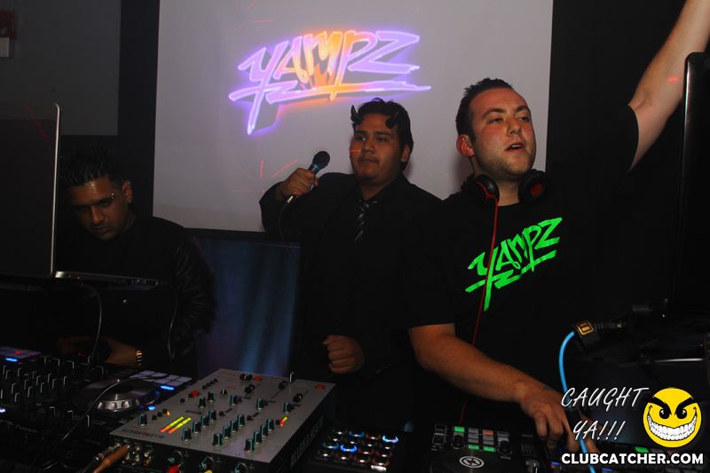 Studio lounge photo 61 - November 1st, 2014