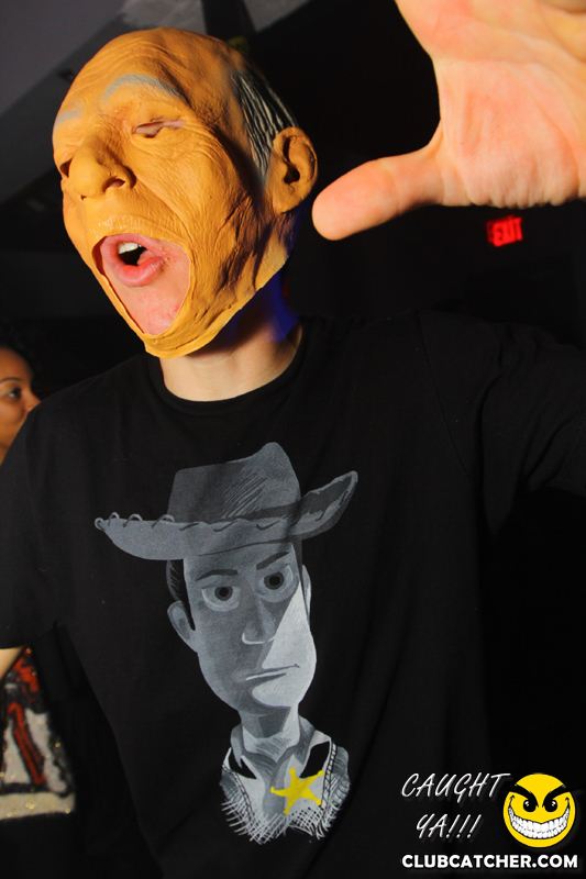 Studio lounge photo 73 - November 1st, 2014