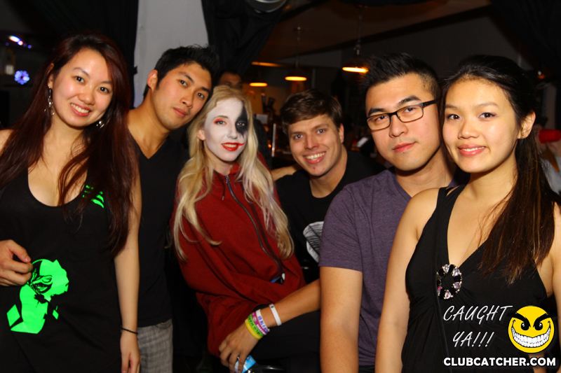 Studio lounge photo 100 - November 1st, 2014