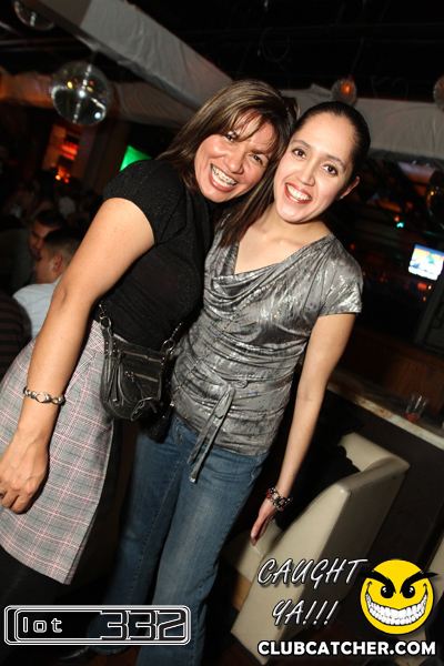 Lot332 nightclub photo 104 - November 27th, 2010