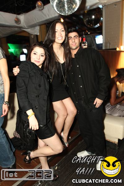 Lot332 nightclub photo 108 - November 27th, 2010