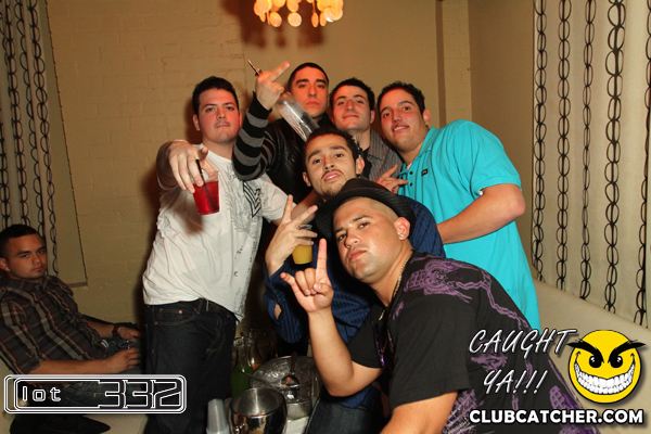 Lot332 nightclub photo 12 - November 27th, 2010