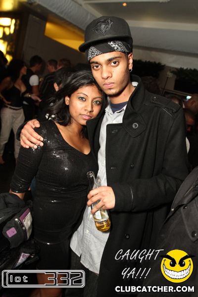 Lot332 nightclub photo 135 - November 27th, 2010