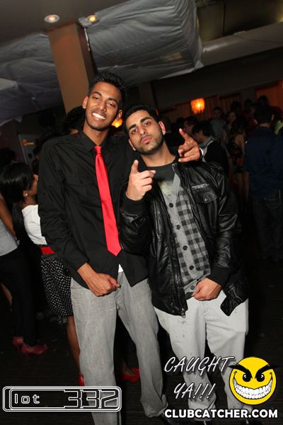 Lot332 nightclub photo 141 - November 27th, 2010