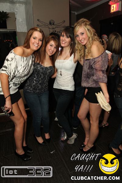 Lot332 nightclub photo 142 - November 27th, 2010