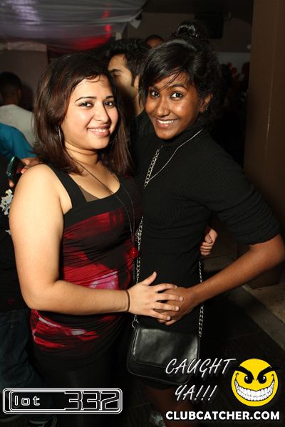 Lot332 nightclub photo 188 - November 27th, 2010