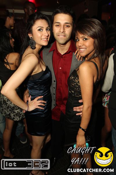 Lot332 nightclub photo 190 - November 27th, 2010