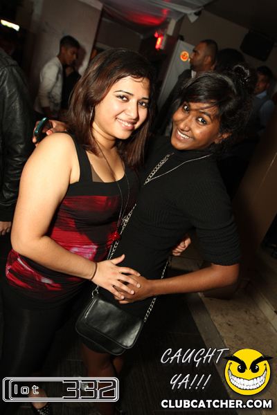 Lot332 nightclub photo 191 - November 27th, 2010