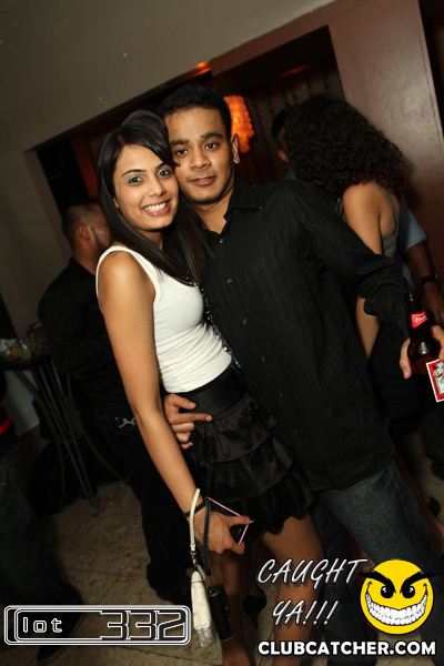 Lot332 nightclub photo 213 - November 27th, 2010