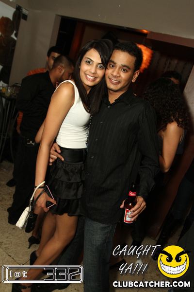 Lot332 nightclub photo 218 - November 27th, 2010