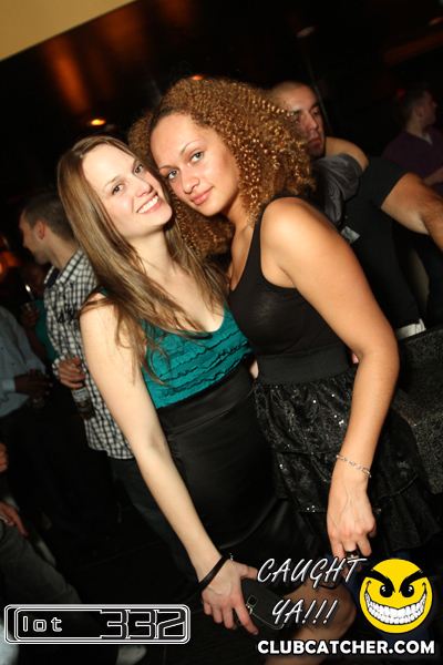 Lot332 nightclub photo 226 - November 27th, 2010