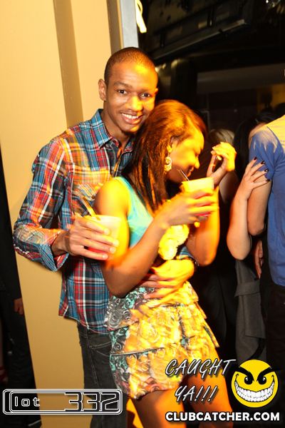 Lot332 nightclub photo 40 - November 27th, 2010