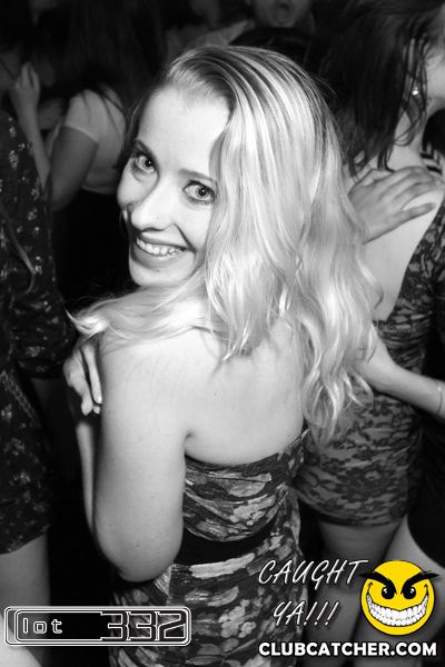 Lot332 nightclub photo 71 - November 27th, 2010