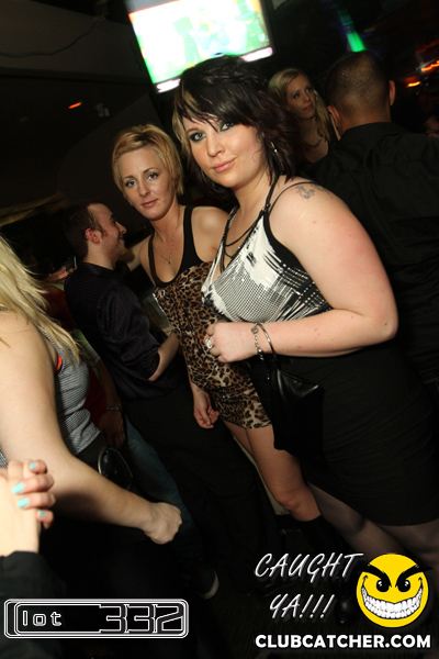 Lot332 nightclub photo 81 - November 27th, 2010