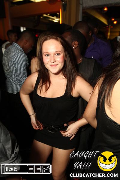 Lot332 nightclub photo 82 - November 27th, 2010