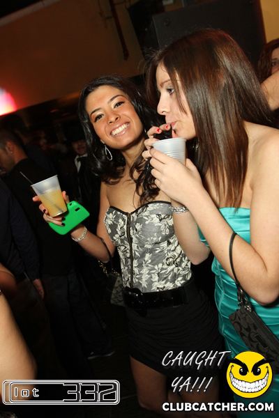 Lot332 nightclub photo 123 - December 26th, 2010