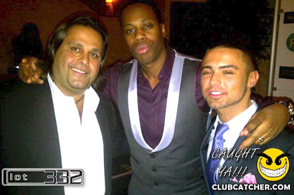 Lot332 nightclub photo 17 - December 26th, 2010