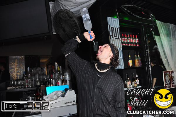 Lot332 nightclub photo 300 - December 26th, 2010