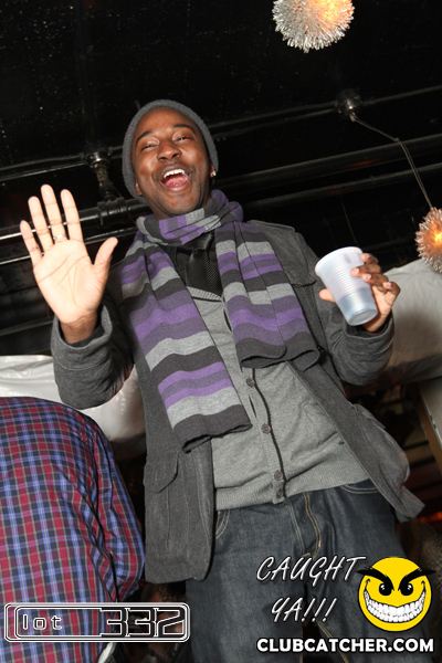 Lot332 nightclub photo 37 - December 26th, 2010