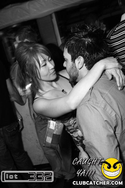 Lot332 nightclub photo 100 - December 26th, 2010