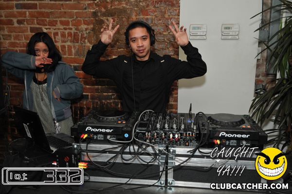 Lot332 nightclub photo 57 - December 29th, 2010