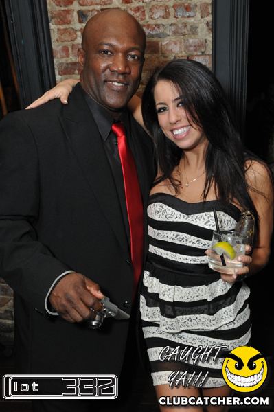 Lot332 nightclub photo 67 - December 29th, 2010